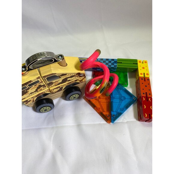 Toys Bundle 4 Different Things, 7 Different Pieces, J'adore Wood Truck, Fidgit - Picture 5 of 7